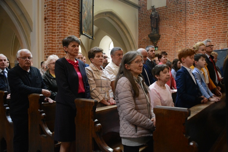 Pierwsza jubileuszowa pielgrzymka dekanalna do katedry