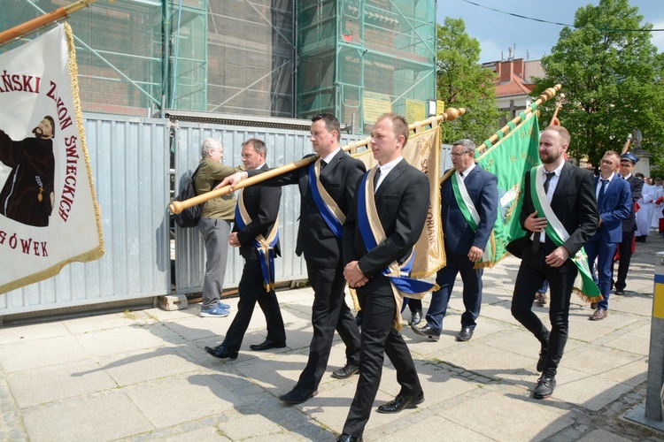 Pierwsza jubileuszowa pielgrzymka dekanalna do katedry