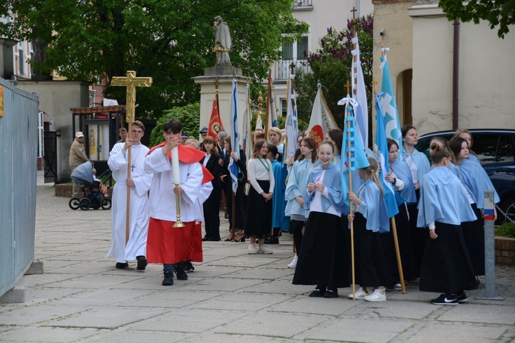 Pierwsza jubileuszowa pielgrzymka dekanalna do katedry