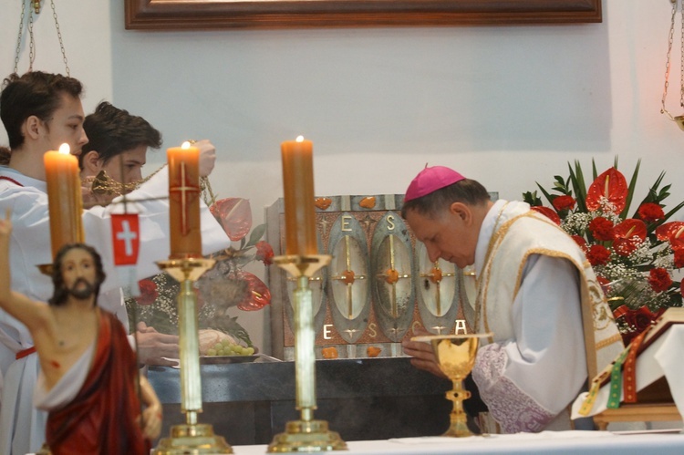 Relikwie św. Jana Pawła II w parafii pw. Świętej Trójcy we Wrocławiu-Krzykach