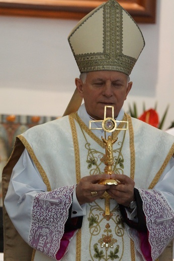 Relikwie św. Jana Pawła II w parafii pw. Świętej Trójcy we Wrocławiu-Krzykach