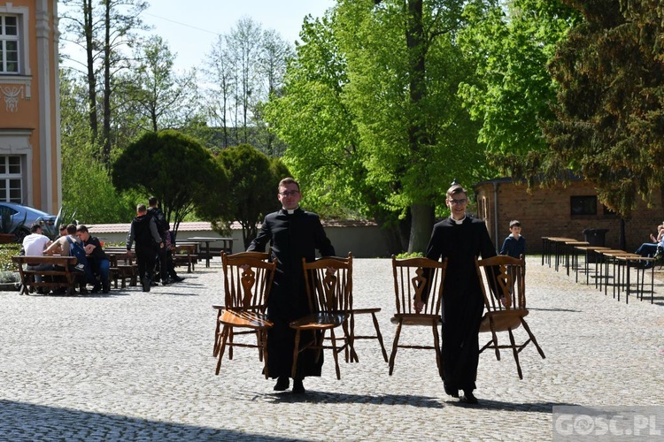 Diecezjalna Pielgrzymka Służby Liturgicznej Ołtarza do Paradyża 