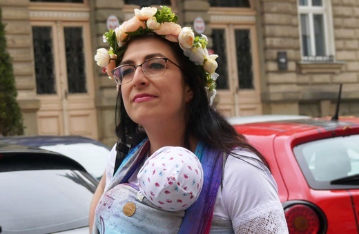 Chustotańce mam i niemowlaków na ulicach Bielska-Białej - 2022