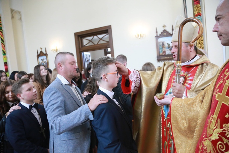 Bierzmowanie w Stróżach