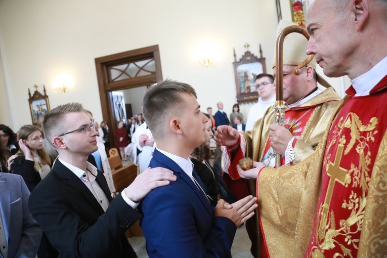 Bierzmowanie w Stróżach