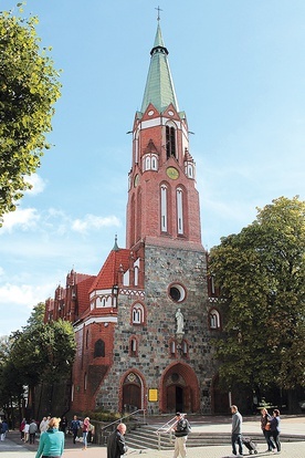 Świątynia jest charakterystycznym punktem miasta.