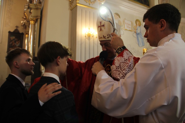 Bierzmowanie w Podegrodziu 2022