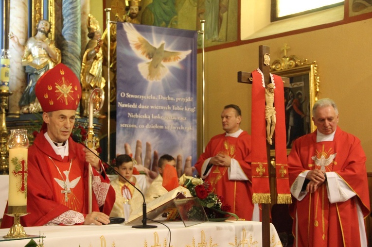 Bierzmowanie w Dobrkowie 2022