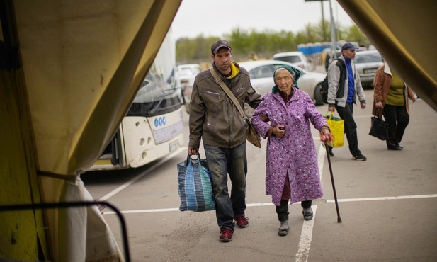 Wolontariusze Caritas ryzykują życiem na Ukrainie
