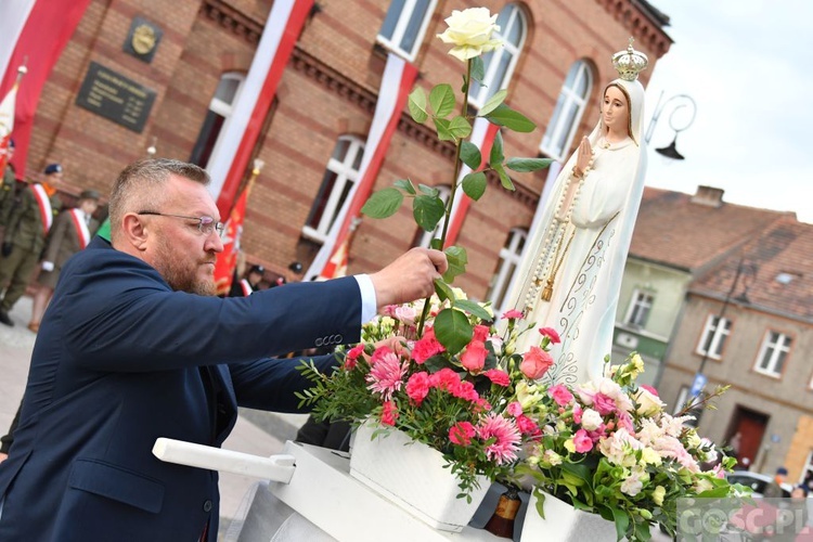 Mieszkańcy Rzepina razem z Matką Bożą Fatmiską prosili o pokój