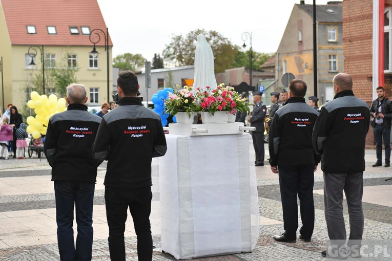 Mieszkańcy Rzepina razem z Matką Bożą Fatmiską prosili o pokój