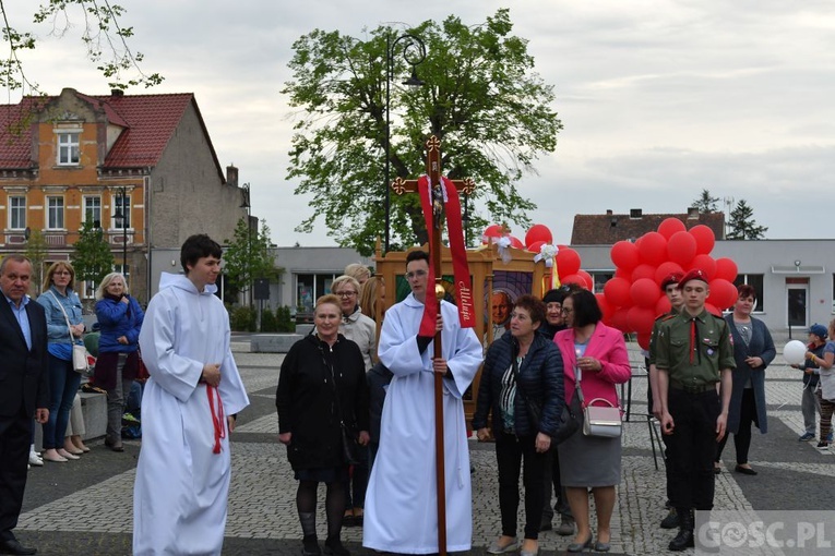 Mieszkańcy Rzepina razem z Matką Bożą Fatmiską prosili o pokój