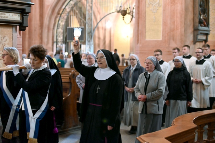 Piąta rocznica koronacji MB Uzdrowienia Chorych