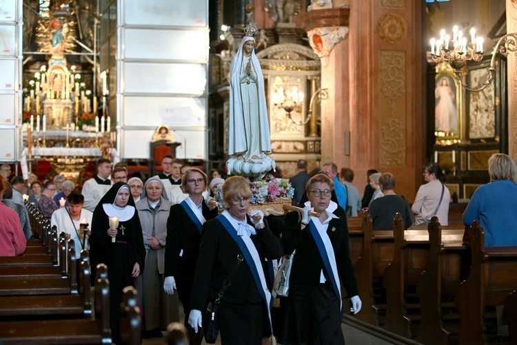 Piąta rocznica koronacji MB Uzdrowienia Chorych