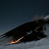 Etna pluje ogniem coraz bardziej