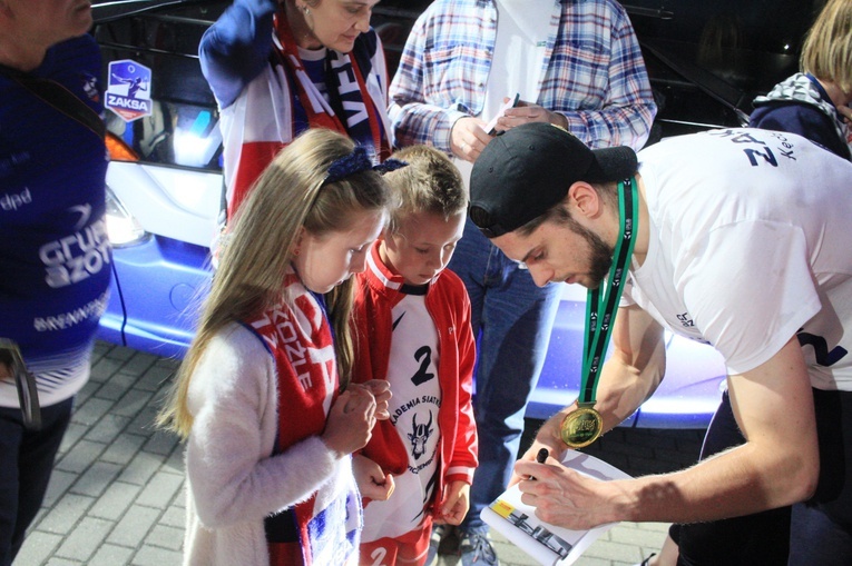 Grupa Azoty ZAKSA Kędzierzyn-Koźle mistrzem Polski! Powitanie w domu