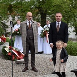 Tablica upamiętniająca bł. ks. Rogaczewskiego