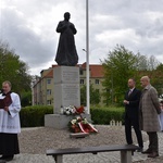 Tablica upamiętniająca bł. ks. Rogaczewskiego