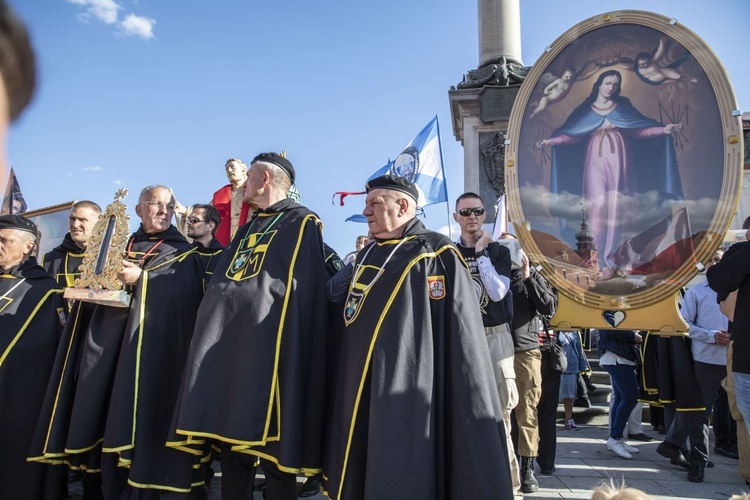 Wielka procesja różańcowa. Za Polskę