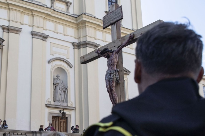 Wielka procesja różańcowa. Za Polskę