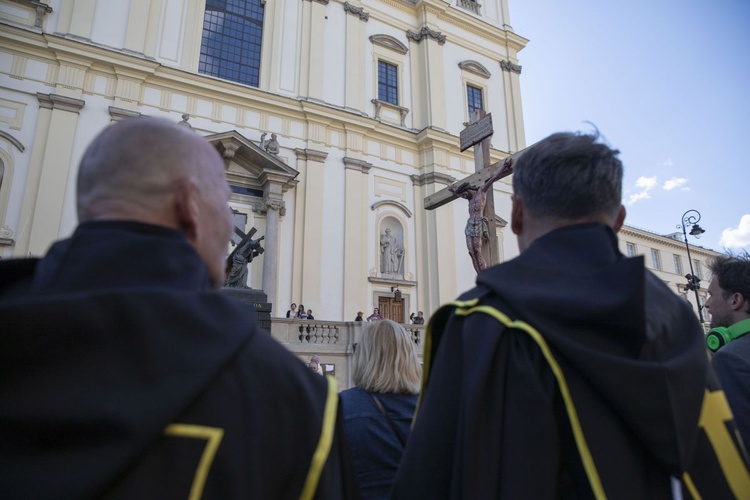 Wielka procesja różańcowa. Za Polskę