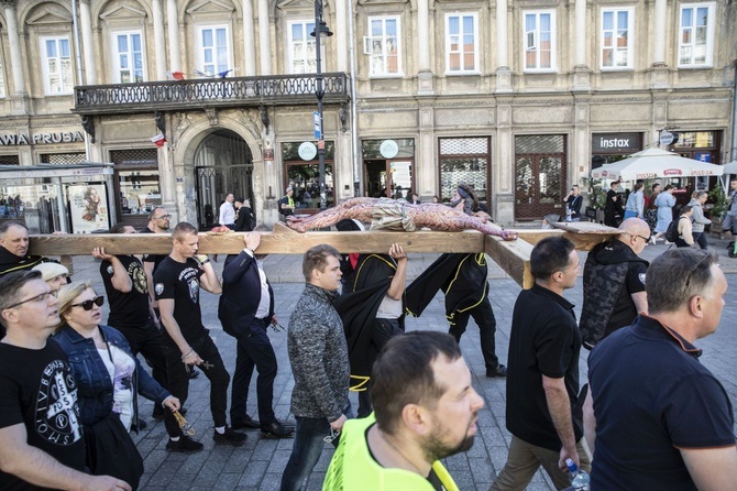 Wielka procesja różańcowa. Za Polskę