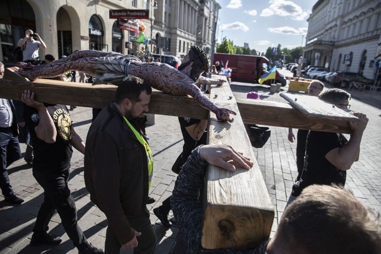 Wielka procesja różańcowa. Za Polskę