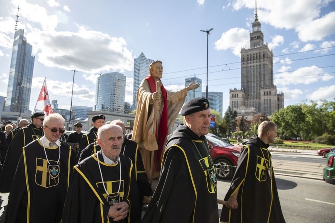 Wielka procesja różańcowa. Za Polskę