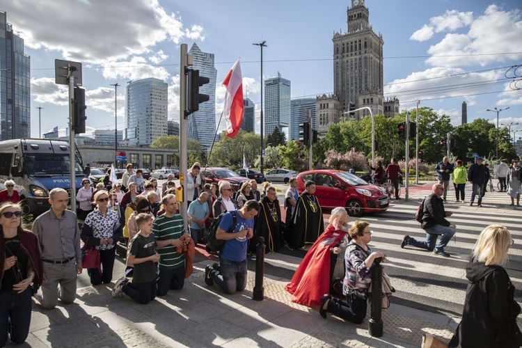 Wielka procesja różańcowa. Za Polskę