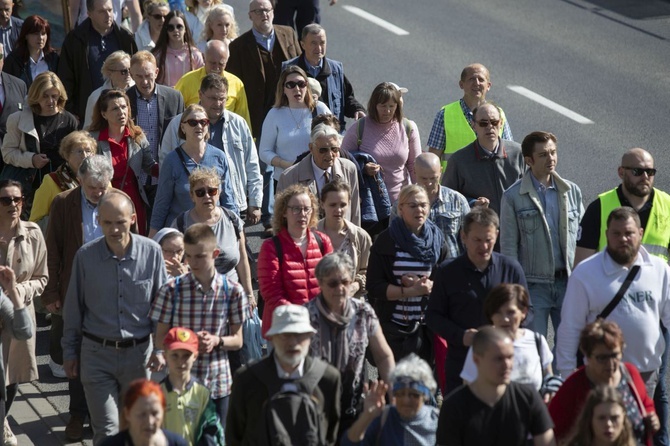 Wielka procesja różańcowa. Za Polskę