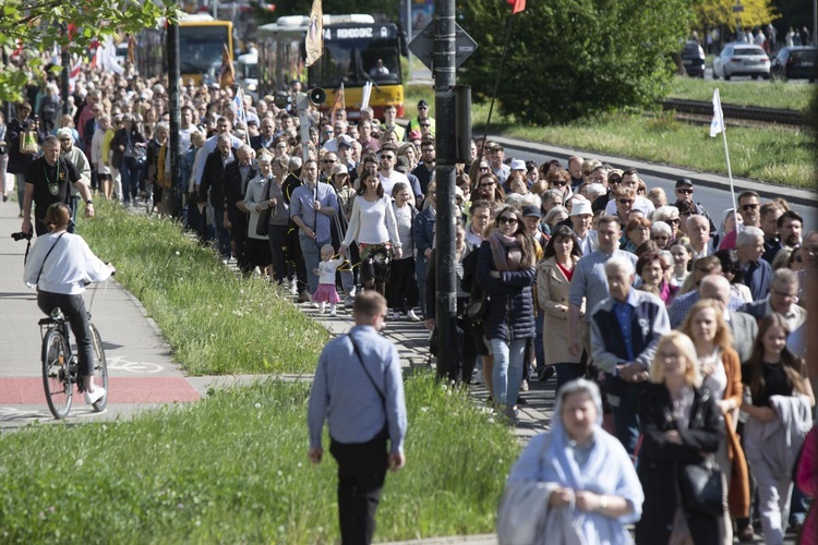 Wielka procesja różańcowa. Za Polskę