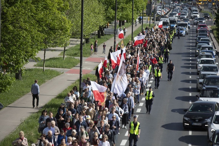 Wielka procesja różańcowa. Za Polskę