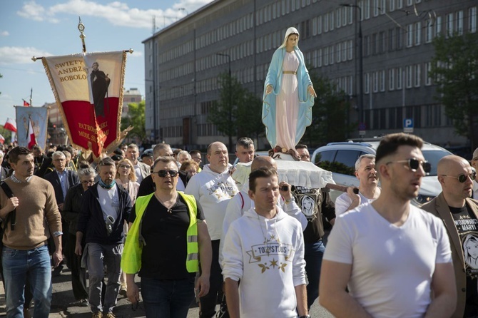 Wielka procesja różańcowa. Za Polskę