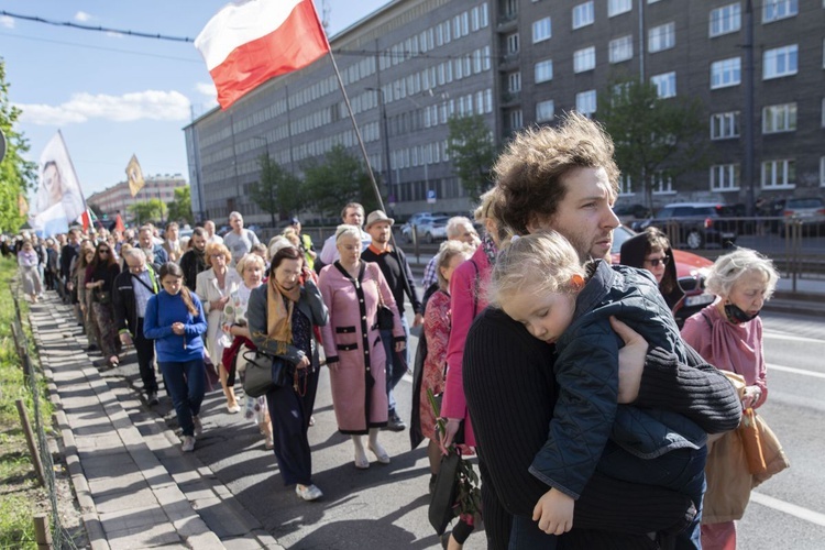 Wielka procesja różańcowa. Za Polskę