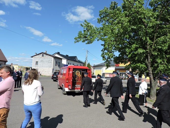 Grabów. 5 rocznica nawiedzenia ikony Pani Jasnogórskiej