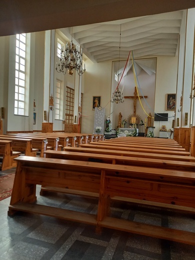 Parafia św. Anny w Korzeniowie