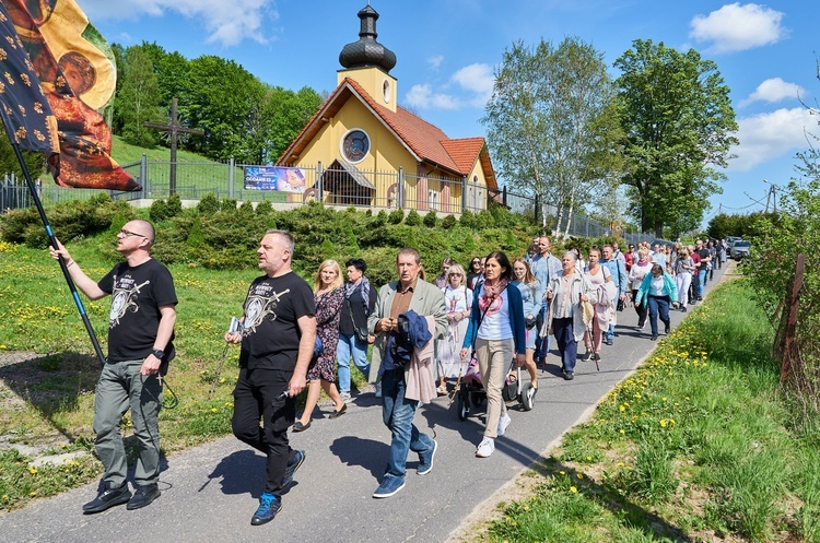 Głuszyca. Procesja pokutna w intencji Polski