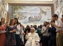 Papież podczas spotkania z Chemin Neuf