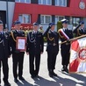 Obchody Dnia Strażaka przed Komendą Powiatową Straży Pożarnej w Sandomierzu.