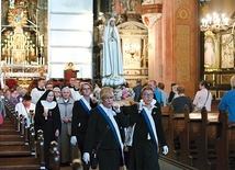 Na zakończenie Mszy św. w katedrze zebrani przeszli w procesji do kaplicy MB Uzdrowienia Chorych.