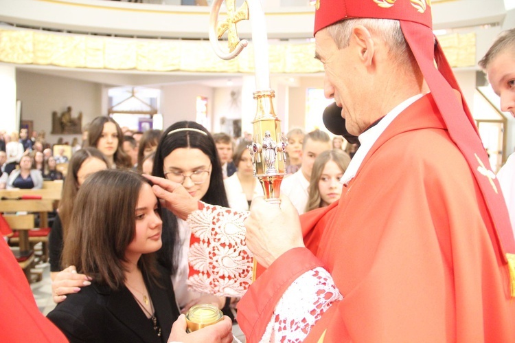 Bierzmowanie w Moszczenicy 2022