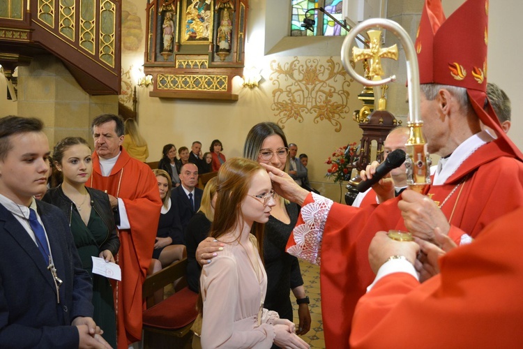 Bierzmowanie w Łużnej 2022