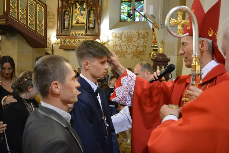 Bierzmowanie w Łużnej 2022