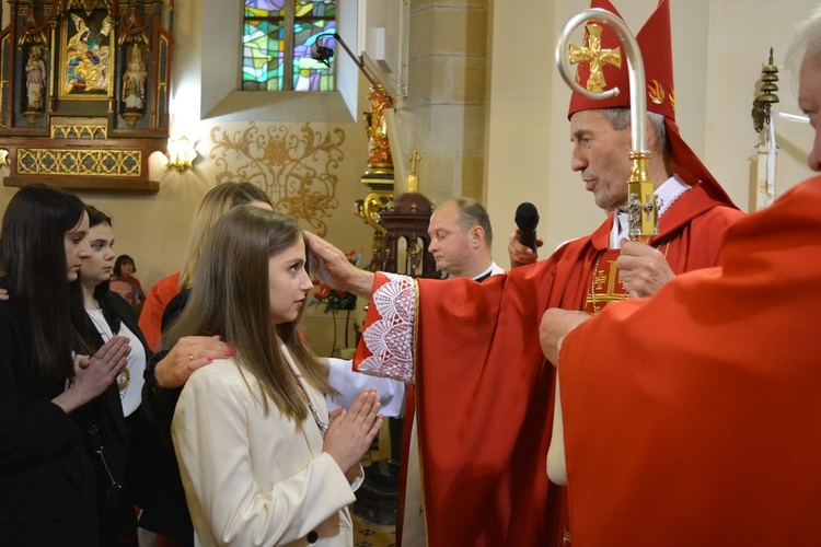 Bierzmowanie w Łużnej 2022