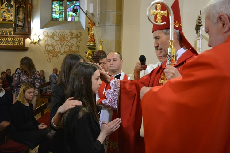 Bierzmowanie w Łużnej 2022