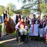 Dziękczynny koncert "Małego Haśnika" z Żabnicy dla Matki Bożej w Leśnej