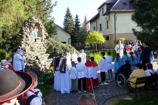 Dziękczynny koncert "Małego Haśnika" z Żabnicy dla Matki Bożej w Leśnej