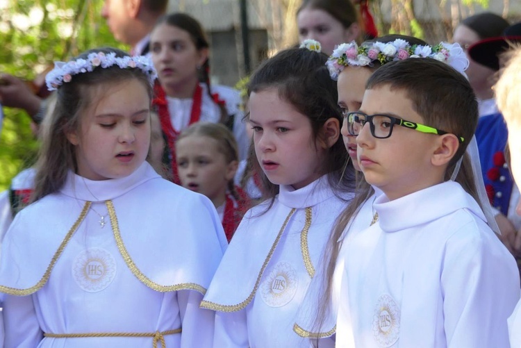 Dziękczynny koncert "Małego Haśnika" z Żabnicy dla Matki Bożej w Leśnej