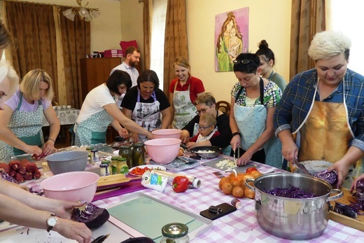 Polsko-ukraińskie warsztaty kulinarne z Fundacją Pomocy Dzieciom w Żywcu