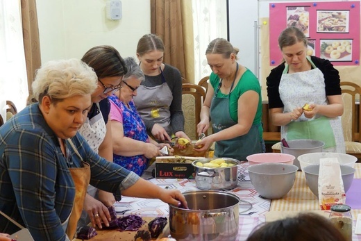 Polsko-ukraińskie warsztaty kulinarne z Fundacją Pomocy Dzieciom w Żywcu